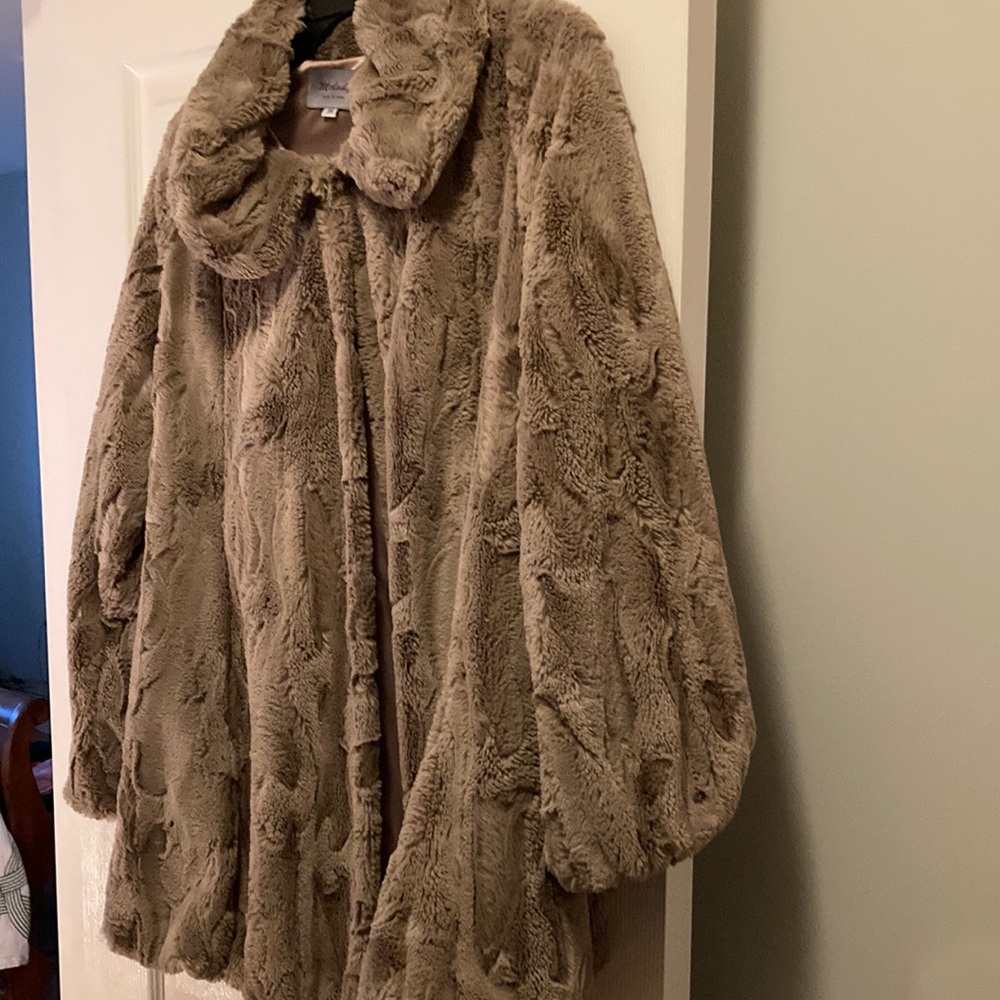 Soft Trendy Chic Faux Fur Jacket